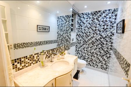 Apartamento à venda com 226m², 5 quartos e 2 vagasLavabo