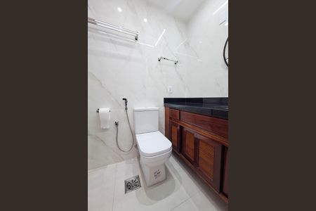 Apartamento para alugar com 100m², 3 quartos e 1 vagaBanheiro da Suíte 1