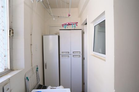 Apartamento à venda com 75m², 3 quartos e 1 vagaÁrea de Serviço