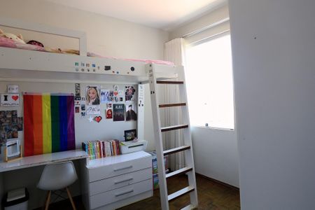 Apartamento à venda com 75m², 3 quartos e 1 vagaQuarto 2