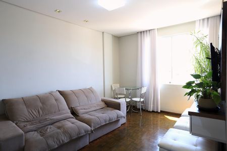 Apartamento à venda com 75m², 3 quartos e 1 vagaSala