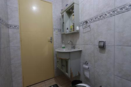Casa à venda com 150m², 3 quartos e 1 vagaBanheiro Social 2