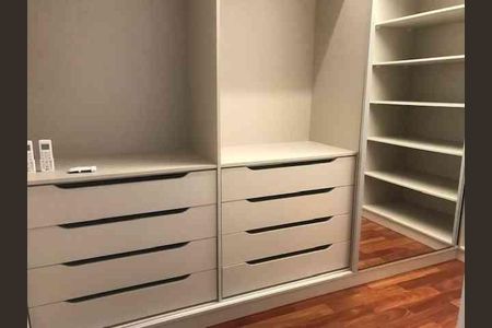 Casa de Condomínio à venda com 4 quartos, 750m² em Alphaville Residencial Um, Barueri