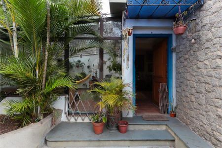 Casa à venda com 5 quartos, 189m² em Santo Amaro, São Paulo