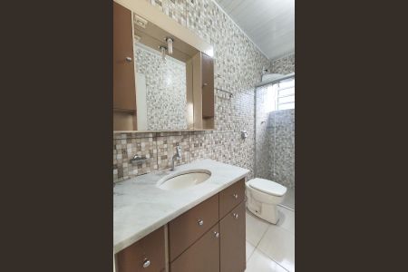 Casa para alugar com 66m², 3 quartos e sem vagaBanheiro