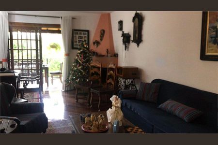 Casa à venda com 4 quartos, 350m² em Chácara Monte Alegre, São Paulo