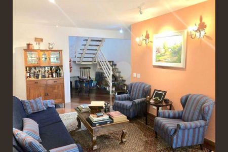 Casa à venda com 4 quartos, 350m² em Chácara Monte Alegre, São Paulo