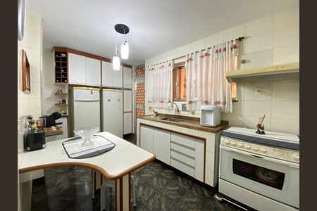 Casa para alugar com 203m², 3 quartos e 2 vagas Casa para alugar com 203m², 3 quartos e 2 vagasCozinha