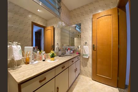 Casa para alugar com 203m², 3 quartos e 2 vagas Casa para alugar com 203m², 3 quartos e 2 vagasBanheiro