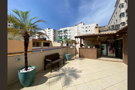 Casa para alugar com 203m², 3 quartos e 2 vagas Casa para alugar com 203m², 3 quartos e 2 vagasTerraço