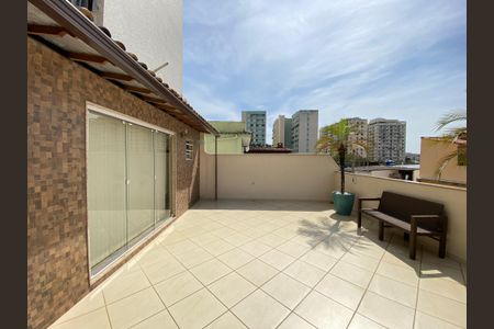 Casa para alugar com 203m², 3 quartos e 2 vagas Casa para alugar com 203m², 3 quartos e 2 vagasTerraço