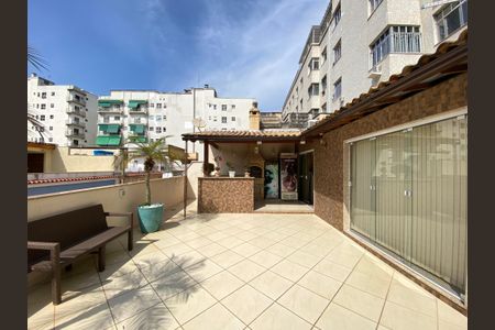 Casa para alugar com 203m², 3 quartos e 2 vagas Casa para alugar com 203m², 3 quartos e 2 vagasTerraço