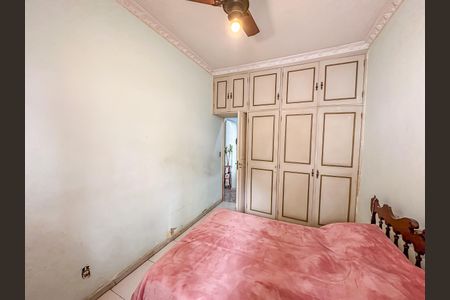 Casa à venda com 316m², 5 quartos e 2 vagas Casa à venda com 316m², 5 quartos e 2 vagasQuarto 1