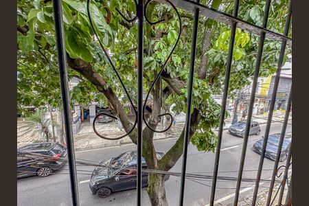 Casa à venda com 316m², 5 quartos e 2 vagas Casa à venda com 316m², 5 quartos e 2 vagasVista do Quarto 3