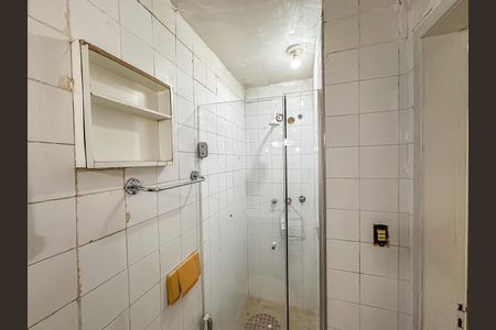 Casa à venda com 316m², 5 quartos e 2 vagas Casa à venda com 316m², 5 quartos e 2 vagasBanheiro da Suíte