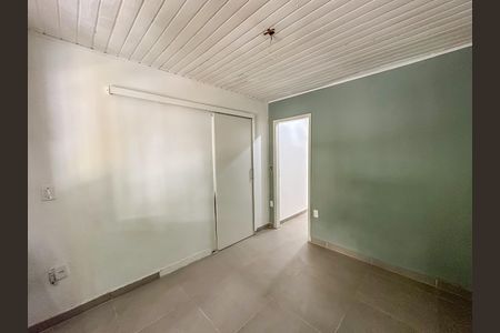 Casa à venda com 316m², 5 quartos e 2 vagas Casa à venda com 316m², 5 quartos e 2 vagasQuarto 3