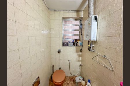 Casa à venda com 316m², 5 quartos e 2 vagas Casa à venda com 316m², 5 quartos e 2 vagasBanheiro