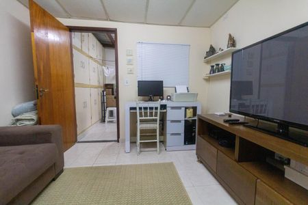 Casa à venda com 183m², 3 quartos e 4 vagasSala 2