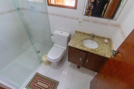 Casa à venda com 183m², 3 quartos e 4 vagasBanheiro 2