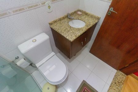 Casa à venda com 183m², 3 quartos e 4 vagasBanheiro 2