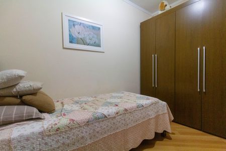 Casa à venda com 183m², 3 quartos e 4 vagasQuarto 2