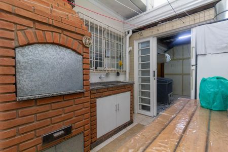 Casa à venda com 183m², 3 quartos e 4 vagasQuintal