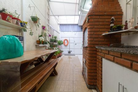 Casa à venda com 183m², 3 quartos e 4 vagasQuintal