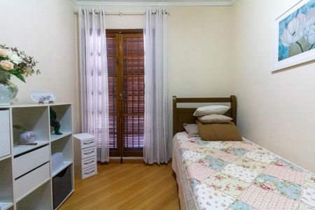 Casa à venda com 183m², 3 quartos e 4 vagasQuarto 2