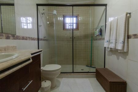 Casa à venda com 183m², 3 quartos e 4 vagasBanheiro 1