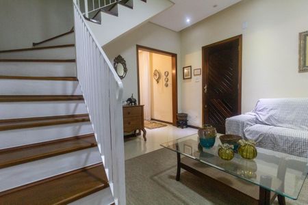 Casa à venda com 183m², 3 quartos e 4 vagasSala