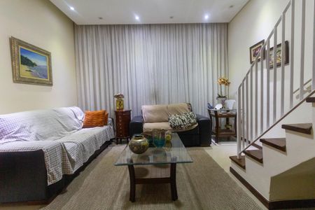 Casa à venda com 183m², 3 quartos e 4 vagasSala