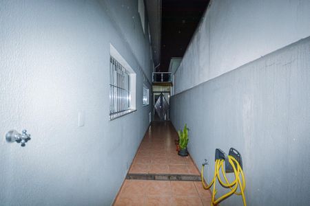 Casa à venda com 172m², 3 quartos e 2 vagasCorredor 