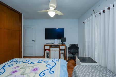 Casa à venda com 172m², 3 quartos e 2 vagasQuarto 2