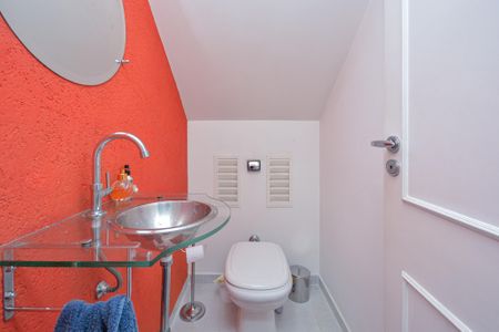 Casa à venda com 172m², 3 quartos e 2 vagasLavabo