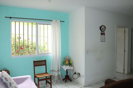 Sala de apartamento para alugar com 2 quartos, 50m² em Jardim Helena, Cotia