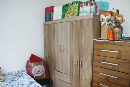 Quarto 2 de apartamento para alugar com 2 quartos, 50m² em Jardim Helena, Cotia