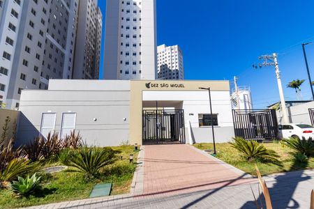 Apartamento para alugar com 40m², 2 quartos e 1 vaga Apartamento para alugar com 40m², 2 quartos e 1 vagaFachada