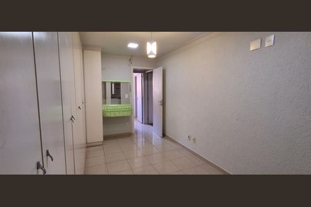 Casa para alugar com 420m², 4 quartos e 6 vagasSuíte 1