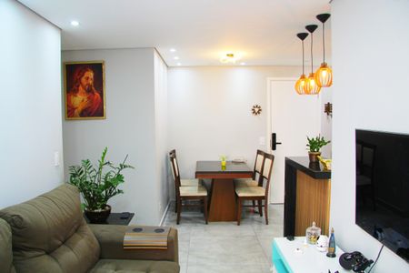 Sala  de apartamento para alugar com 2 quartos, 47m² em Vila Itapegica, Guarulhos