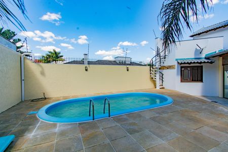 Casa para alugar com 325m², 4 quartos e 4 vagasÁrea Externa