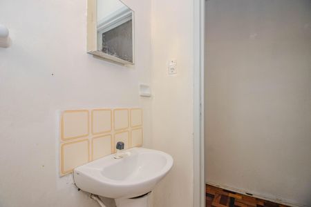 Banheiro de apartamento para alugar com 1 quarto, 44m² em Auxiliadora, Porto Alegre