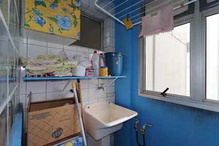 Apartamento à venda com 67m², 3 quartos e 1 vagaÁrea de Serviço