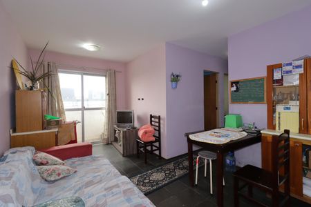 Sala de apartamento à venda com 3 quartos, 67m² em Vila Luzita, Santo André