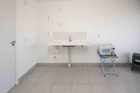 Apartamento para alugar com 34m², 2 quartos e sem vagaCozinha e Área de Serviço