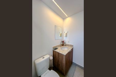 Apartamento à venda com 82m², 2 quartos e 2 vagasBanheiro da Suíte 2