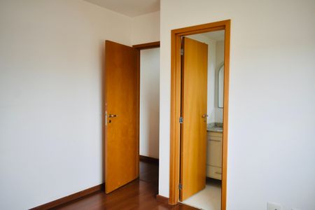 Apartamento à venda com 135m², 3 quartos e 4 vagasSuíte 1