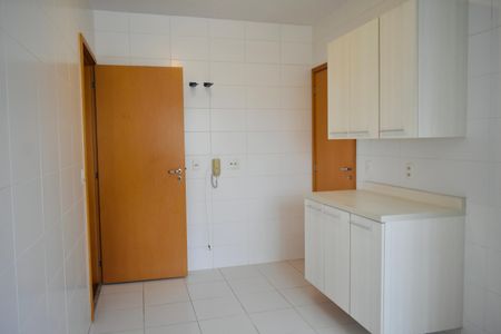 Apartamento à venda com 135m², 3 quartos e 4 vagasCozinha