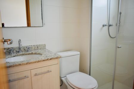 Apartamento à venda com 135m², 3 quartos e 4 vagasBanheiro da Suíte 1