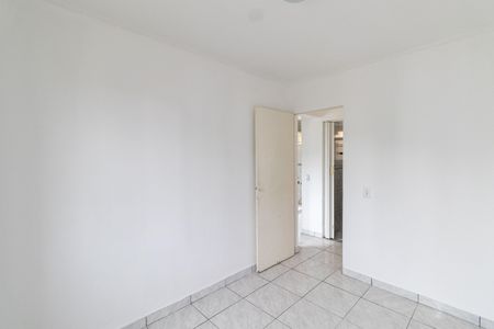 Quarto 2 de apartamento para alugar com 2 quartos, 45m² em Vila Silvia, São Paulo