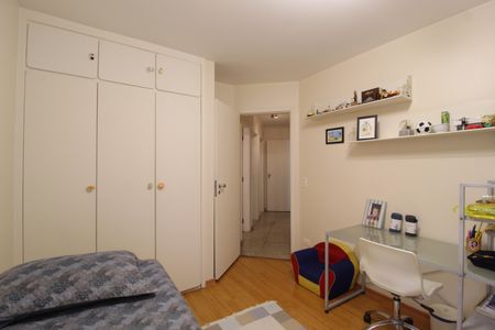 Apartamento para alugar com 117m², 3 quartos e 2 vagasQuarto 1